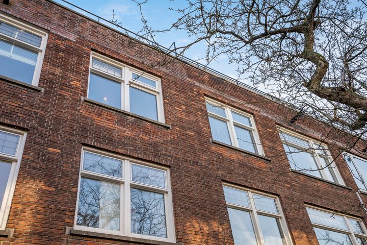 Bekijk foto 47 van Cleyburchstraat 46-B02