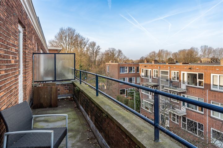 Bekijk foto 43 van Cleyburchstraat 46-B02