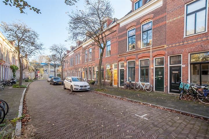 Bekijk foto 2 van Hendrikstraat 7