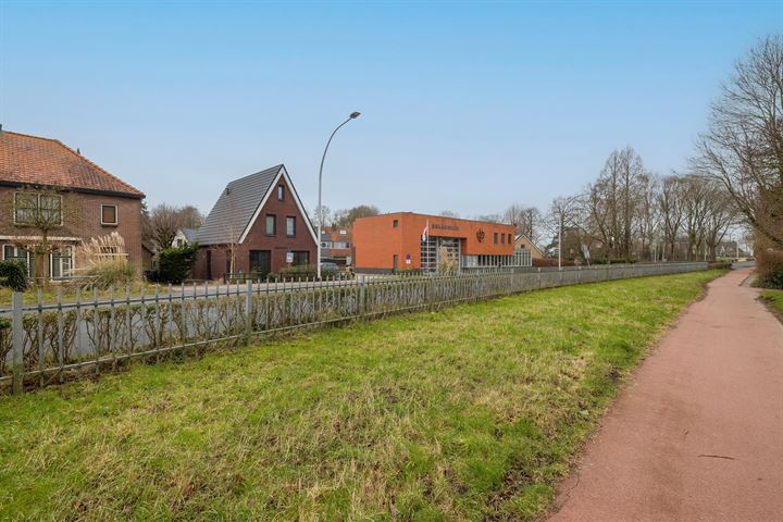 Bekijk foto 50 van Provincialeweg 27