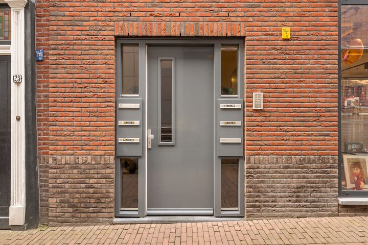 Bekijk foto 2 van Tolbrugstraat Landzijde 21