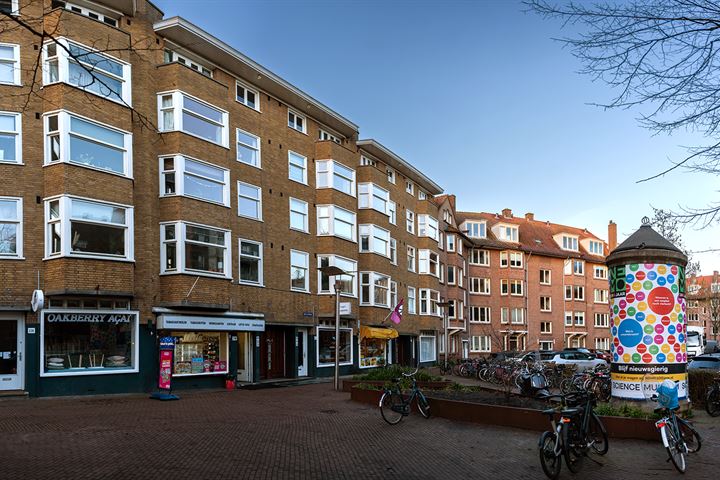 Bekijk foto 33 van Van Hallstraat 228