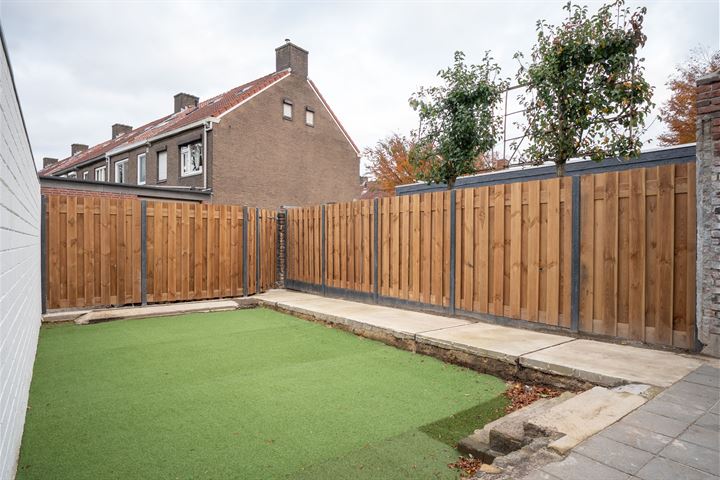 Bekijk foto 39 van Beekhoverstraat 21