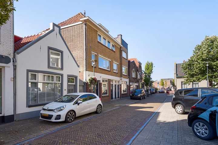 Bekijk foto 4 van Voorstraat 83