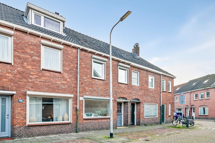 View photo 2 of Ridderstraat 70