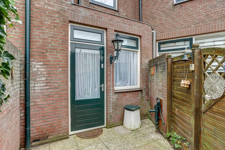 Bekijk foto 36 van Dwarsstraat 25