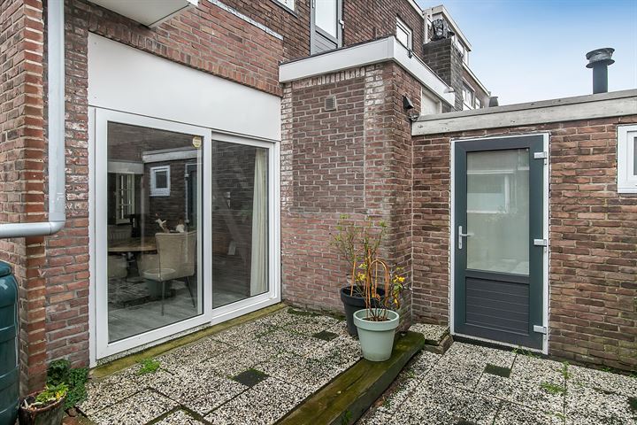 Bekijk foto 30 van van Beverwijckstraat 16