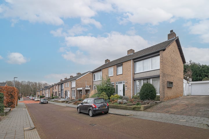 Bekijk foto 18 van Vloedstraat 10