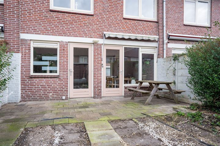 Bekijk foto 21 van Molstraat 13