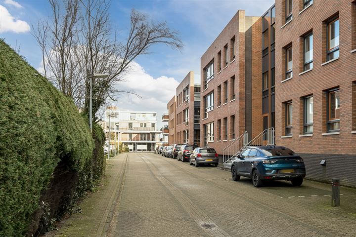 Bekijk foto 46 van Wendelaarstraat 112