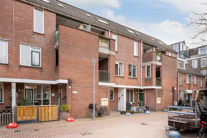 Bekijk foto 4 van Pisuissestraat 40