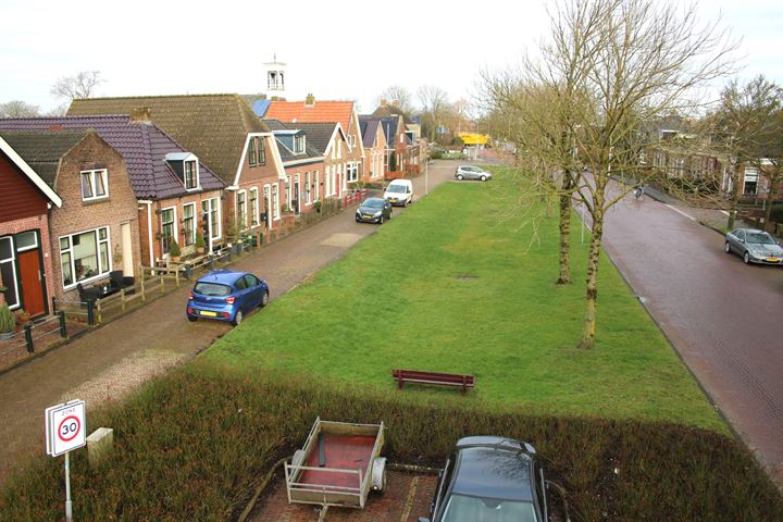 View photo 3 of Nijbuorren 38