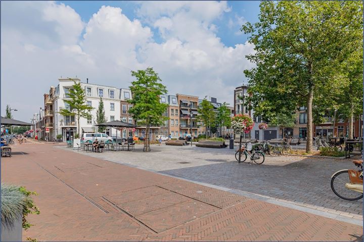 Bekijk foto 2 van Hooftstraat 15-A