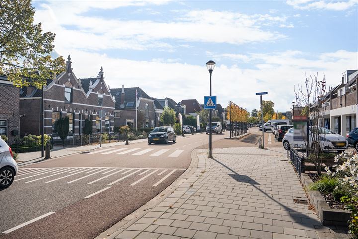 Bekijk foto 49 van Burgemeester van Engelenweg 34