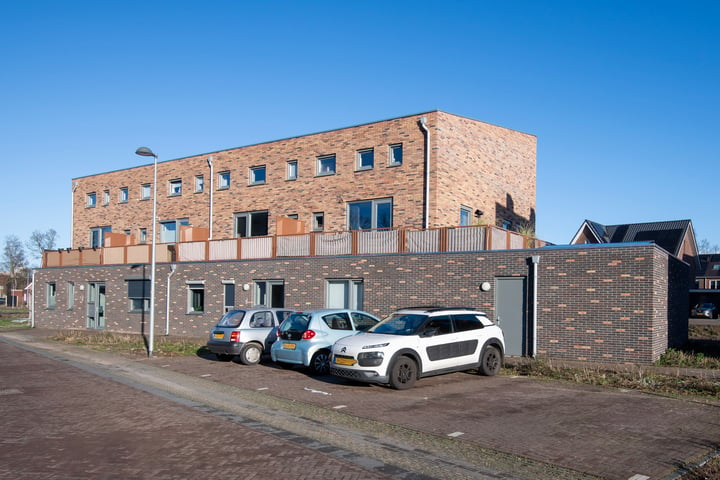 Bekijk foto 15 van Gerritje van Beekstraat 1