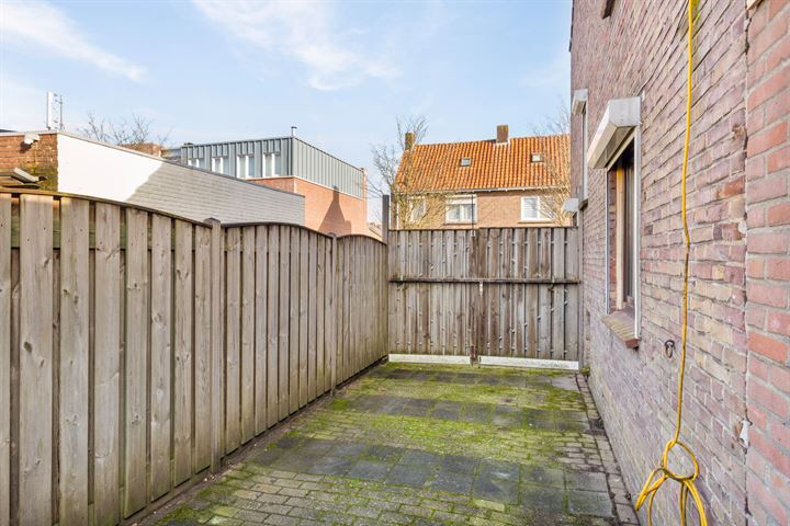 View photo 31 of van der Puttstraat 47