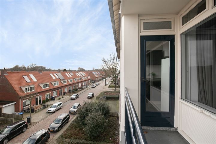 View photo 22 of Simon van Leeuwenstraat 10