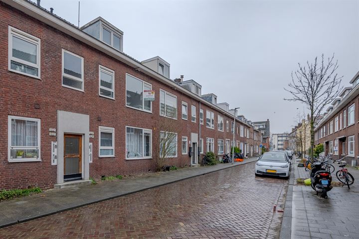 Bekijk foto 2 van Nieuwenhoornstraat 104-B