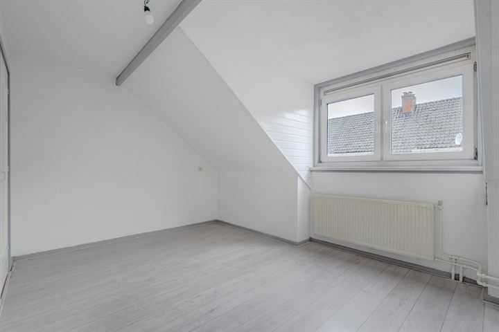 Bekijk foto 18 van Nieuwenhoornstraat 104-B