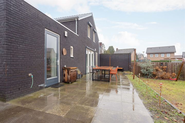 Bekijk foto 35 van Bonenkampstraat 12