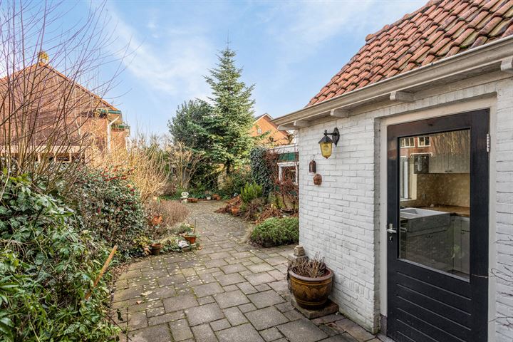 Bekijk foto 16 van van Ostadestraat 18