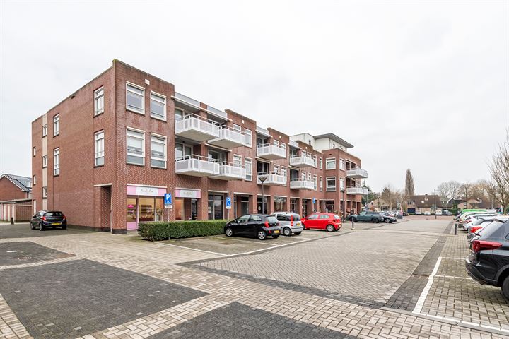 Bekijk foto 3 van Prinses Margrietstraat 64