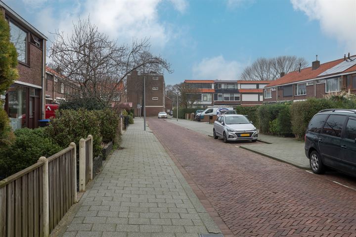 View photo 7 of Leliestraat 20