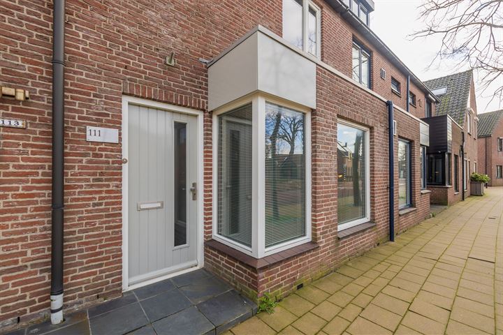 Bekijk foto 4 van Rijnstraat 111