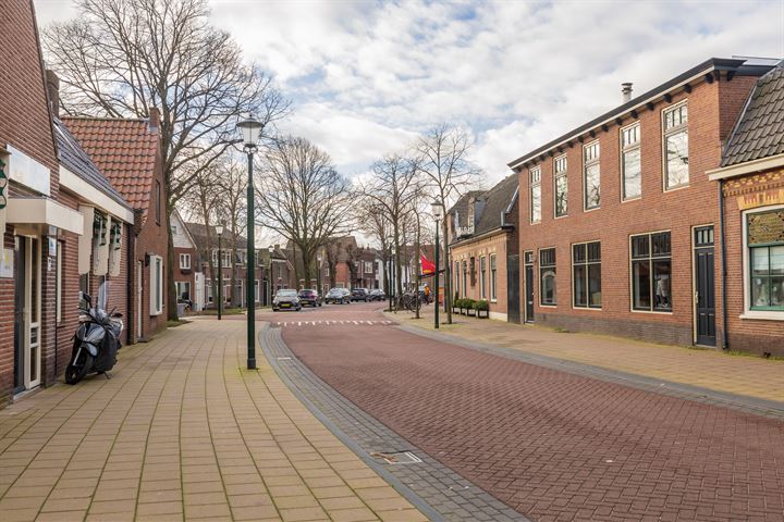 Bekijk foto 25 van Rijnstraat 111