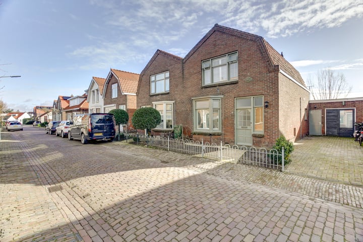 Bekijk foto 2 van Dijkstraat 27