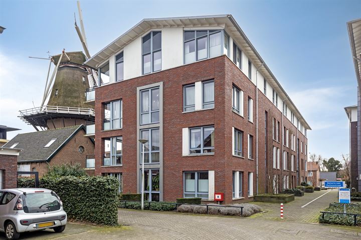 Bekijk foto 35 van Notaris van Puttenstraat 25