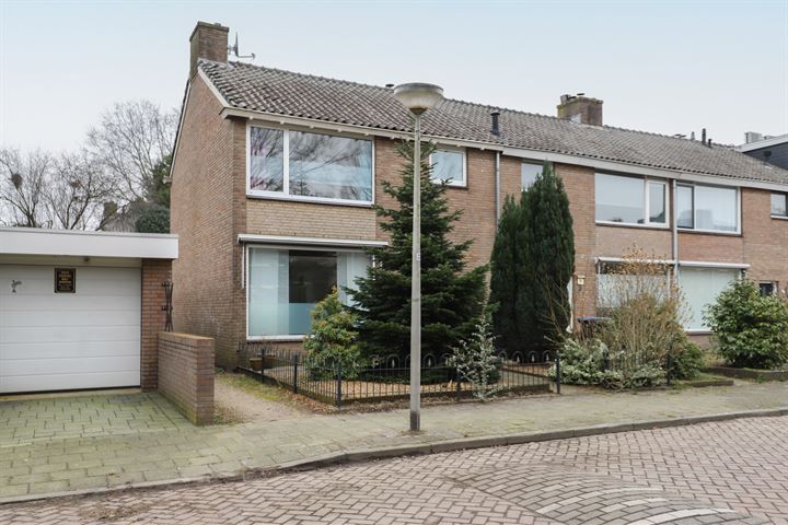 Bekijk foto 42 van Mazurkastraat 22