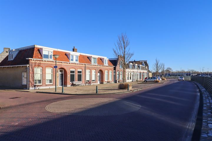 View photo 3 of Havenweg 57