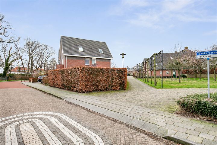 View photo 42 of Bakkerstraat 38