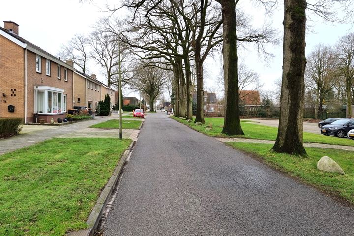 Bekijk foto 3 van Otto Zomerweg 76