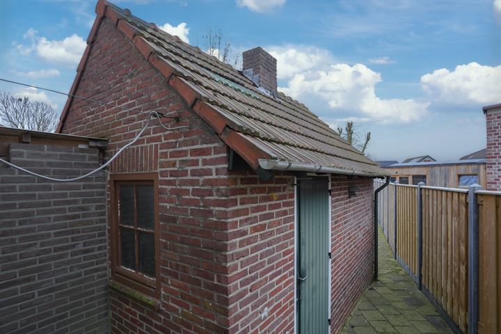 View photo 8 of Achterstraat 2