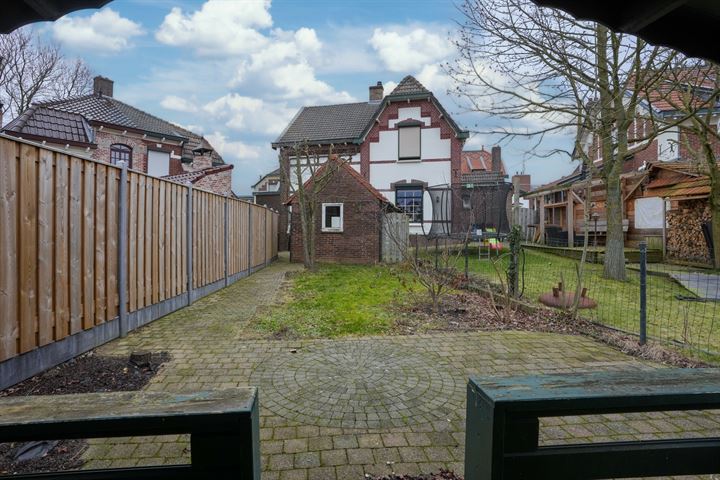 View photo 12 of Achterstraat 2