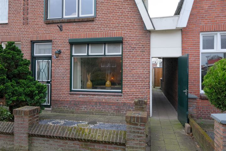 View photo 34 of Irisstraat 39