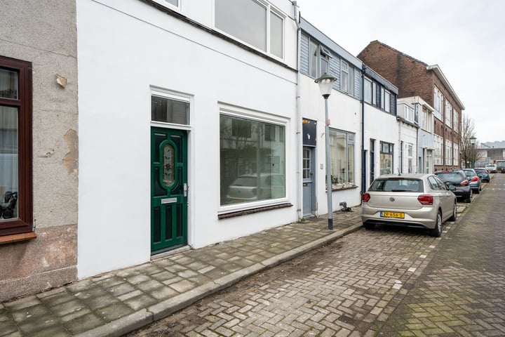 View photo 21 of Zalmstraat 17