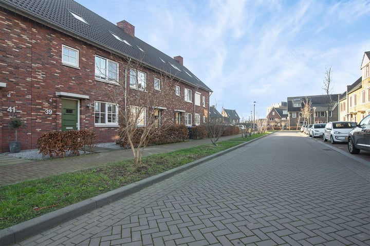 Bekijk foto 3 van Gerard Bleekerstraat 39