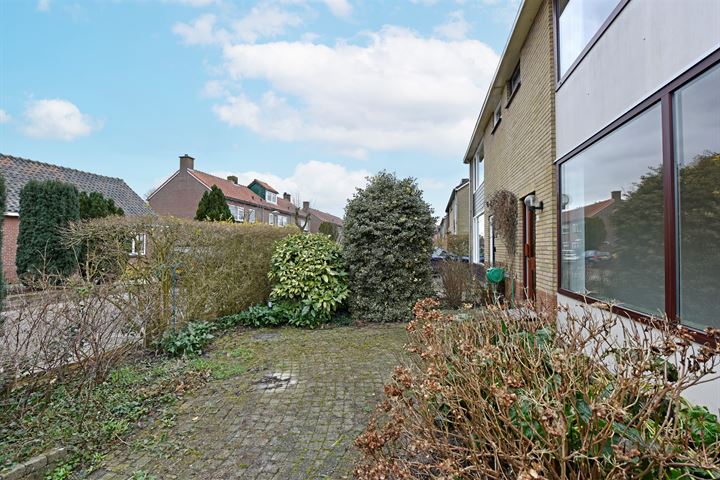 View photo 33 of Schoolstraat 33