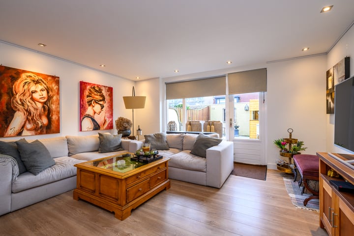 Bekijk foto 5 van Ruys de Beerenbrouckstraat 3