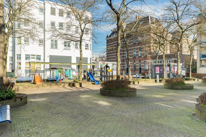 Bekijk foto 31 van Sajetplein 18