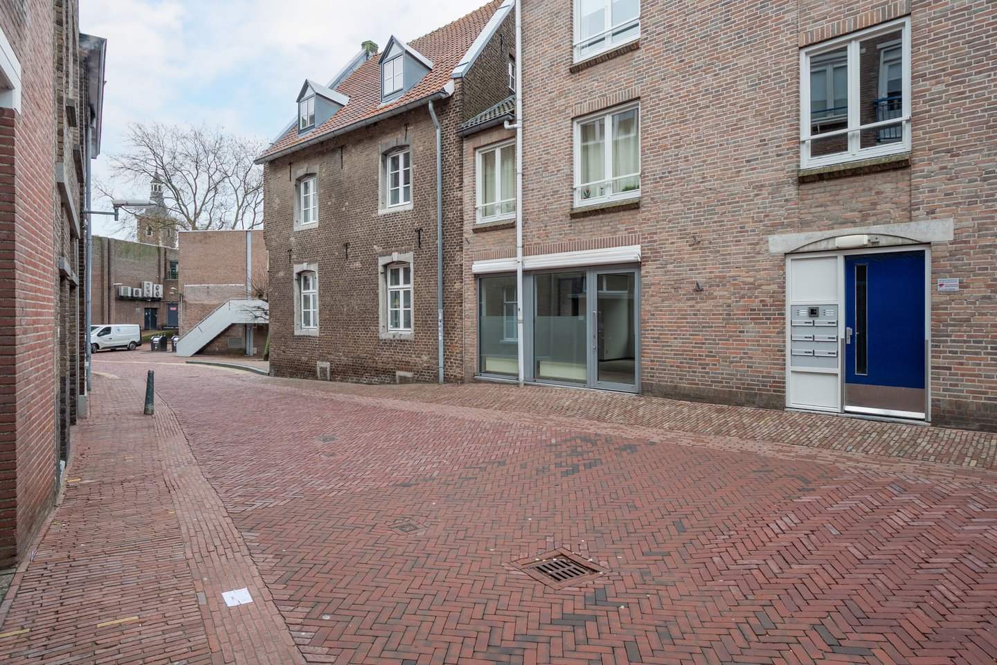 Bekijk foto 3 van Helstraat 28