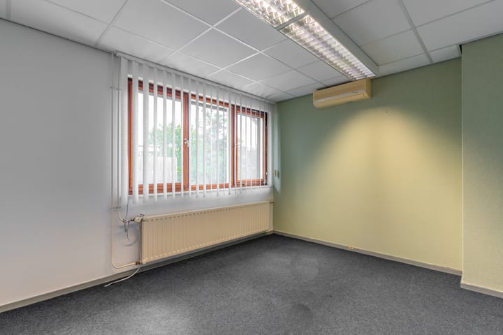 Photo 21 of Heerstraat Zuid 2