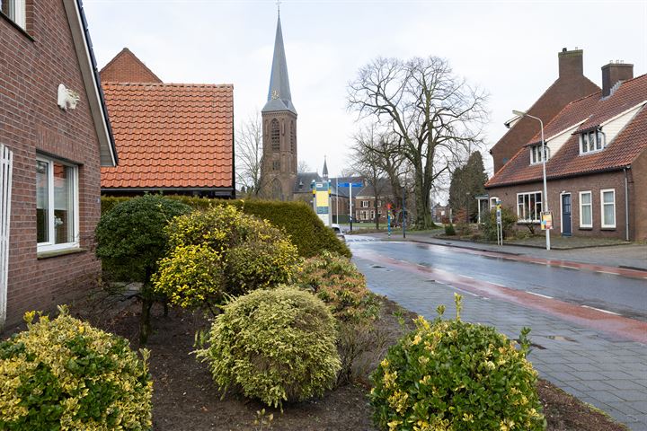 Bekijk foto 30 van Meester Nelissenstraat 20