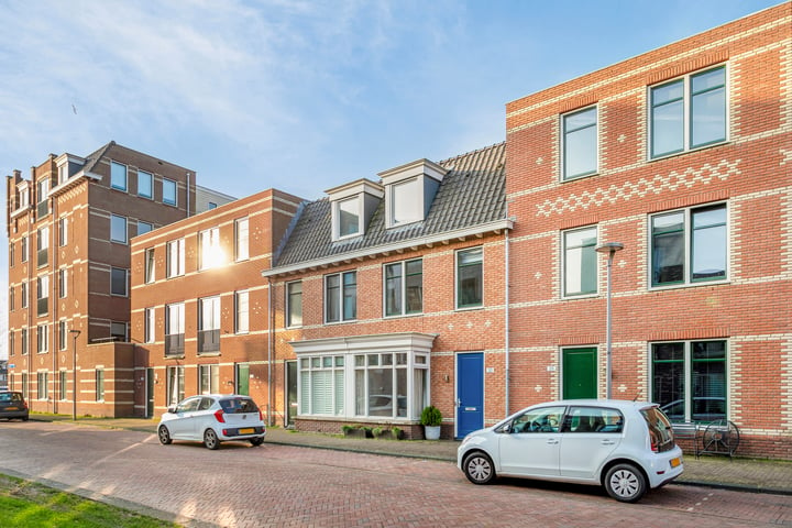 View photo 32 of San Marinostraat 30