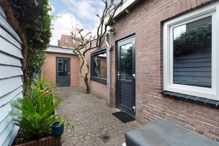 Bekijk foto 29 van Leeuwerikstraat 36