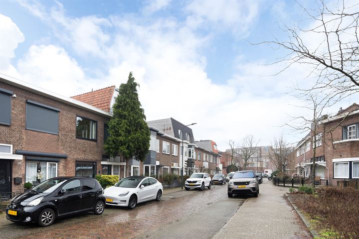 Bekijk foto 33 van Leeuwerikstraat 36