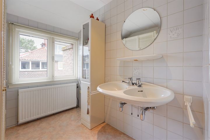 Bekijk foto 18 van Prins Hendrikstraat 77